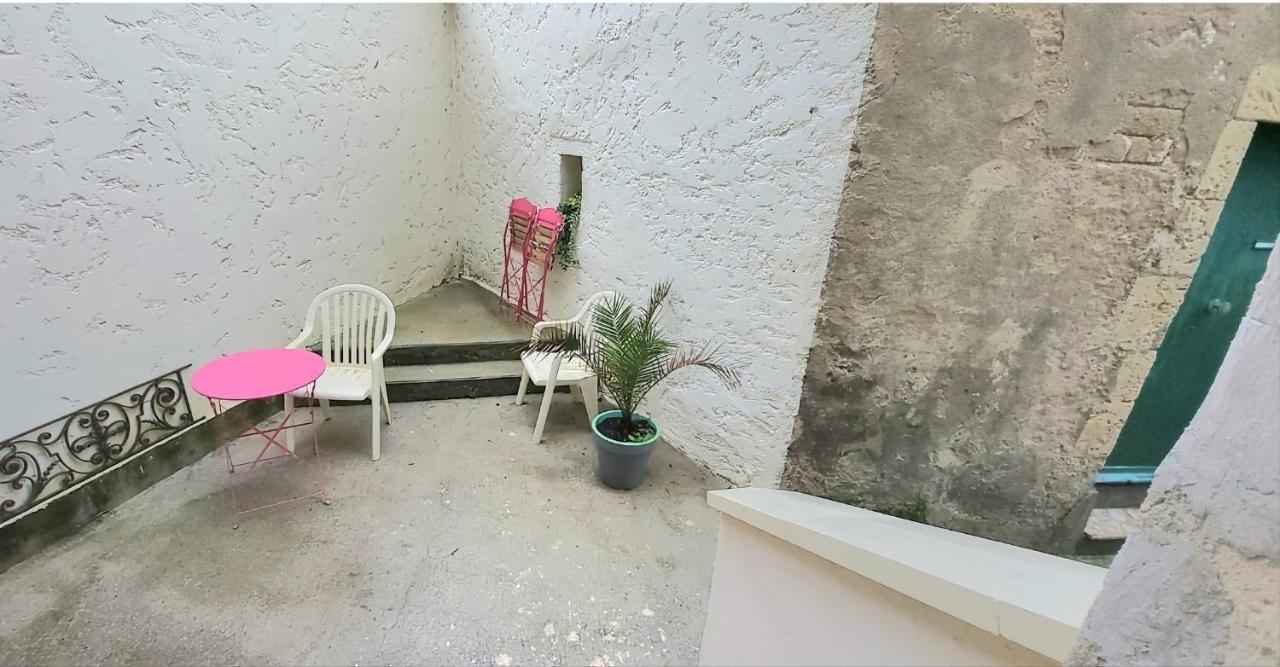 Maison De Ville Avec Terrasse "La Sympathique" โจนแซค ภายนอก รูปภาพ