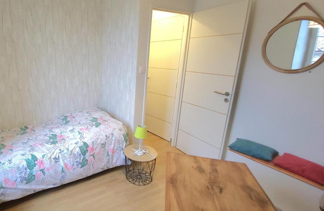 Maison De Ville Avec Terrasse "La Sympathique" โจนแซค ภายนอก รูปภาพ