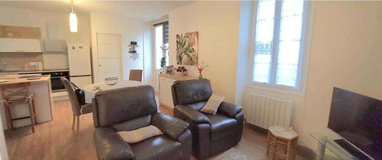 Maison De Ville Avec Terrasse "La Sympathique" โจนแซค ภายนอก รูปภาพ